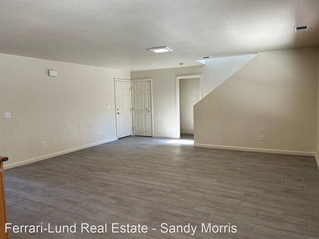 Foto del edificio - 4 br, 2.5 bath House - 9275 Red Baron