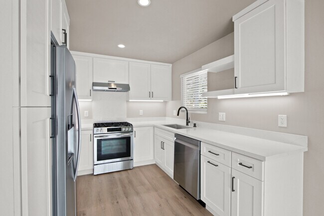 Kitchen - 14801 Newport Ave