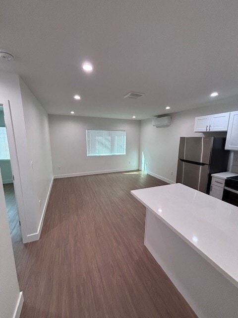Photo - 205 1/2 W Colden Ave (Los Angeles, CA) Apartment