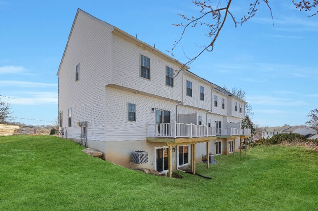 Building Photo - 975 Old Elizabethtown Rd