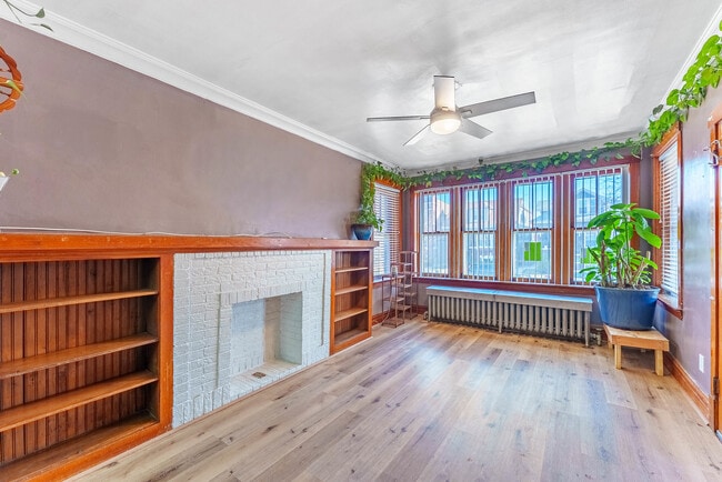 Building Photo - 1632 50th Ct