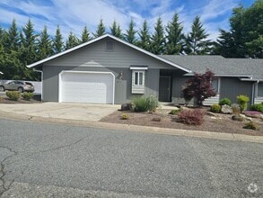 Building Photo - 1151 Willow Ln