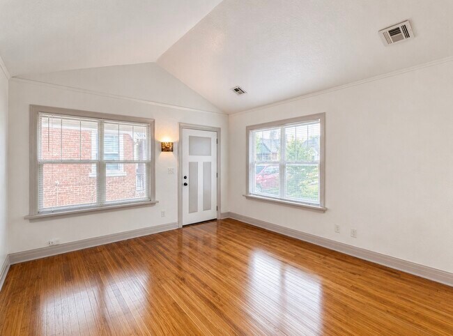 Foto del edificio - 941 East Dr