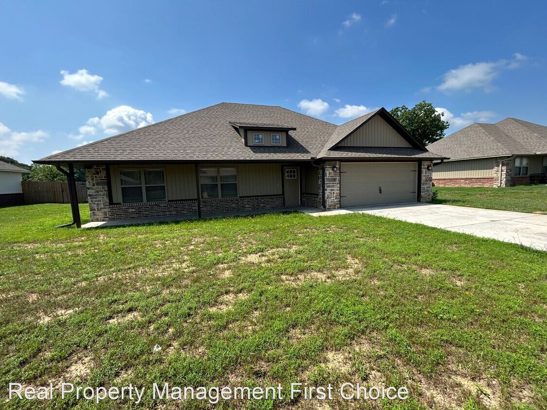 Primary Photo - 3 br, 2 bath House - 713 Black Creek Lane