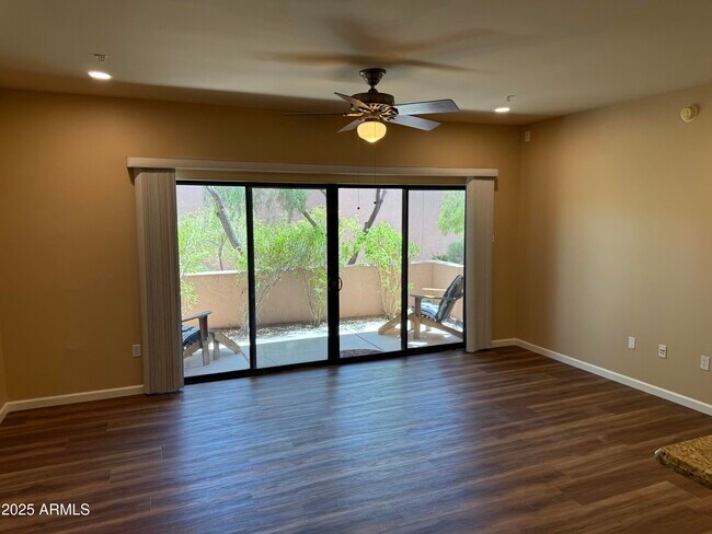 Foto del edificio - 20660 N 40th St