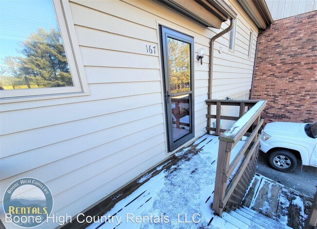 Building Photo - 1 br, 1.5 bath House - 167 Juniper Drive