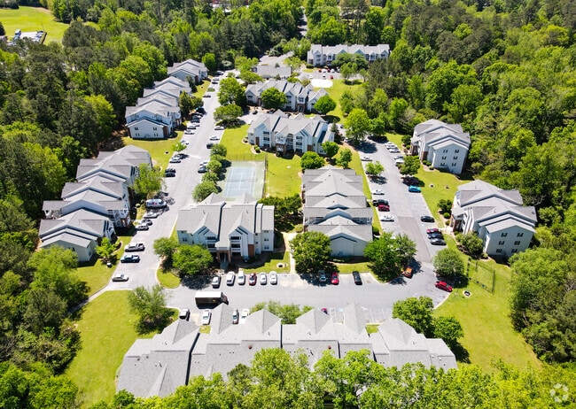 Building Photo - Rivoli Run Apartments