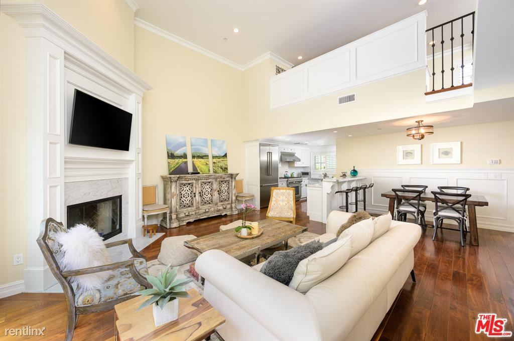 Primary Photo - 2 br, 3 bath Condo - 939 20th St Apt 7