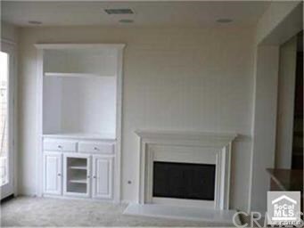 Building Photo - 10 Somerset Ct