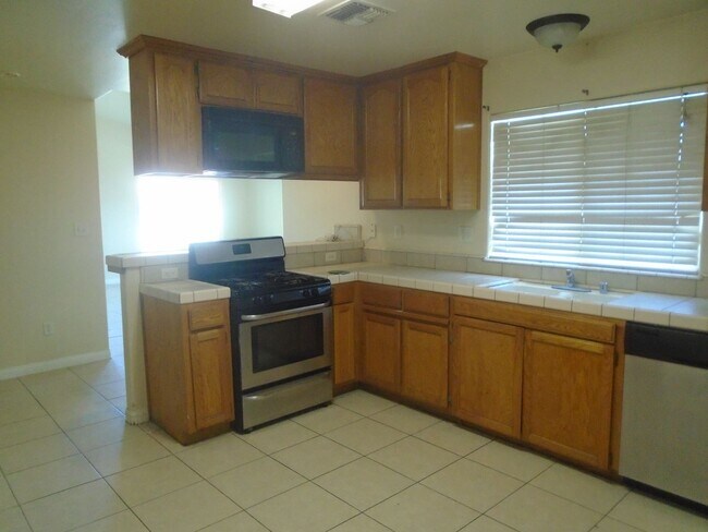 Foto del edificio - 3539 Pine Meadow Dr