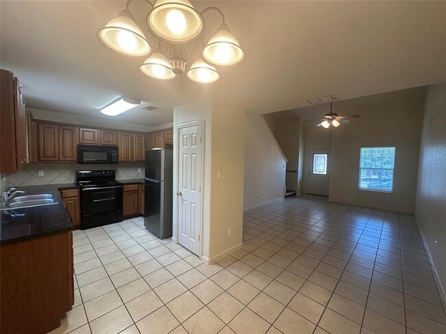 Building Photo - 1408 Bergin Ct