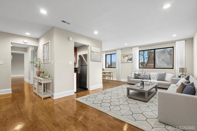 Foto del edificio - 140 McGlynn Pl