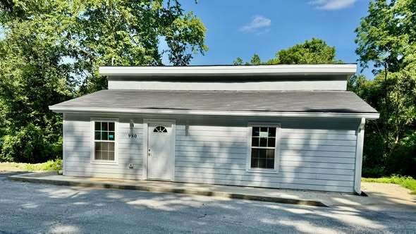 Building Photo - 980 Old Lawrenceburg Rd
