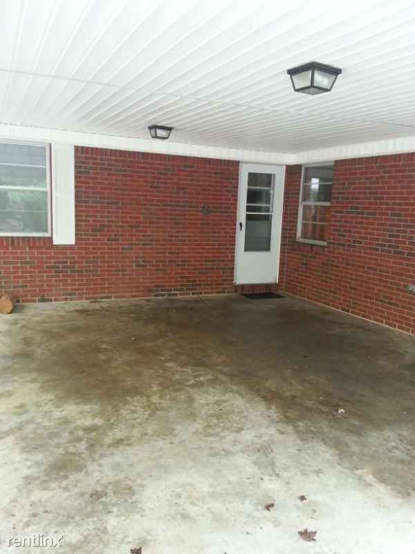 Building Photo - 3 br, 2.5 bath House - 207 Church St