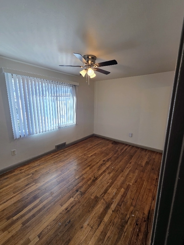 Building Photo - 412 Glen View Ct