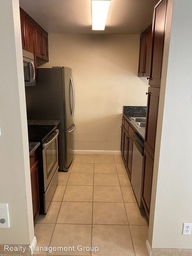 Building Photo - 1 br, 1 bath House - 6902 Mission Gorge Rd #4