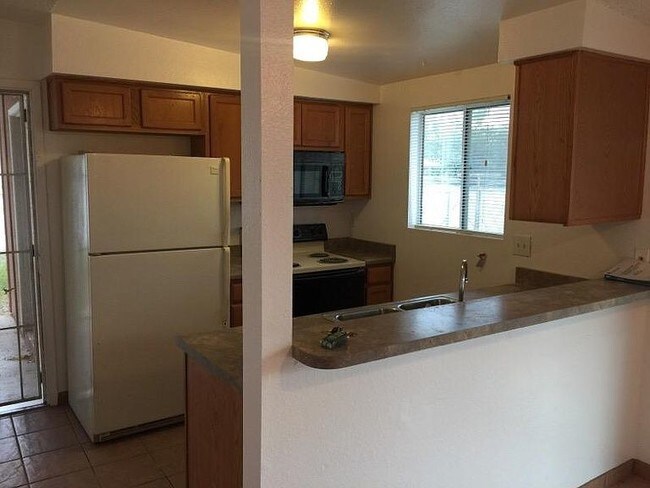 Foto del edificio - 8533 E Mormon Dr