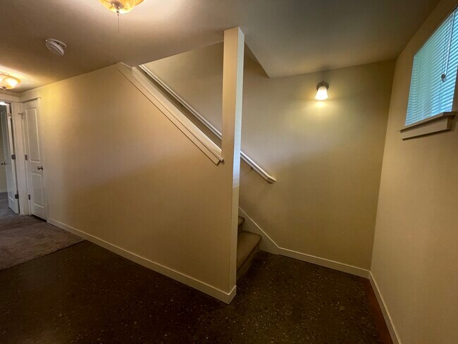 Foto del edificio - 3658 Whitman Ave N