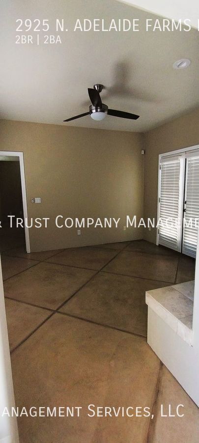 Foto del edificio - 2925 N Adelaide Farms Pl