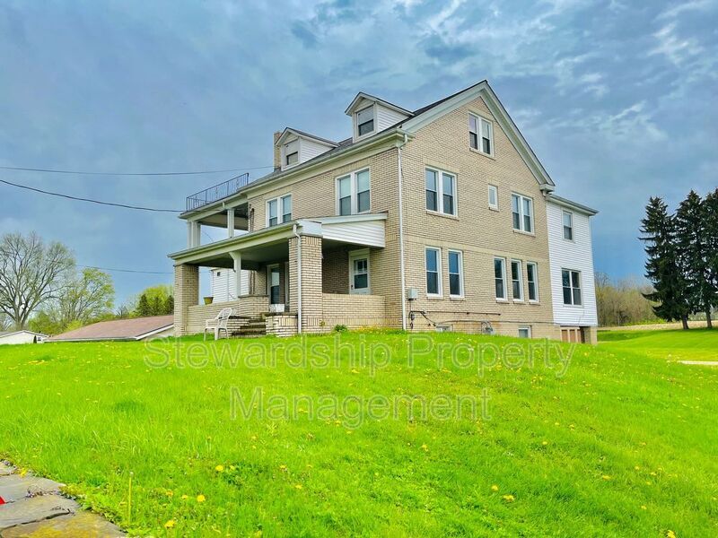 12990 Lincoln Way W, Massillon, OH 44647 House Rental in Massillon