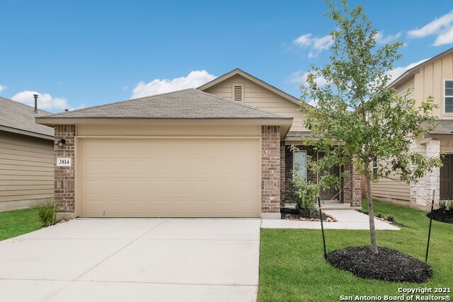 Foto principal - 3920 Claystone Canyon
