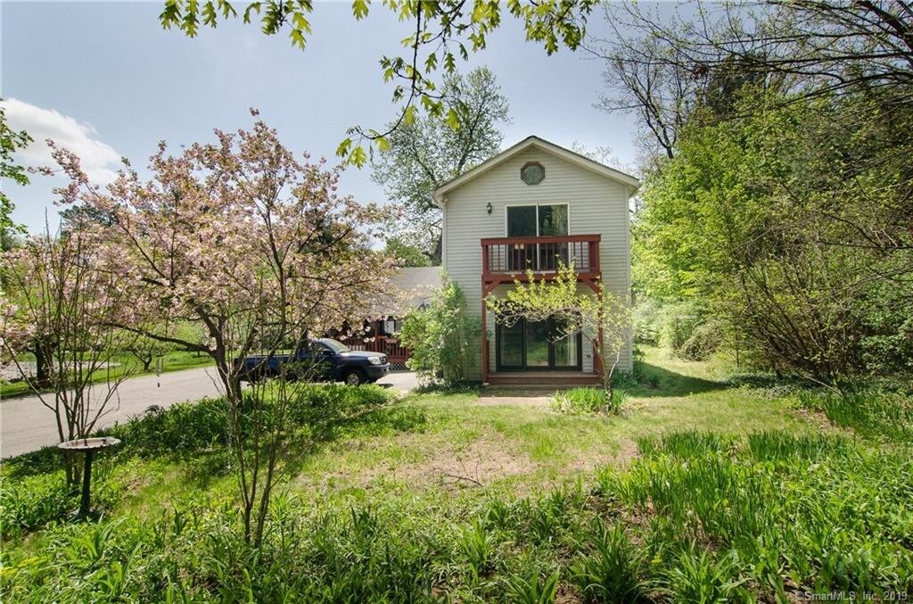 Primary Photo - 14 Spring Glen Dr