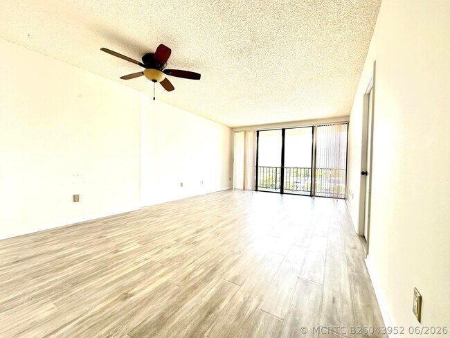 Foto del edificio - 1470 NE 123rd St
