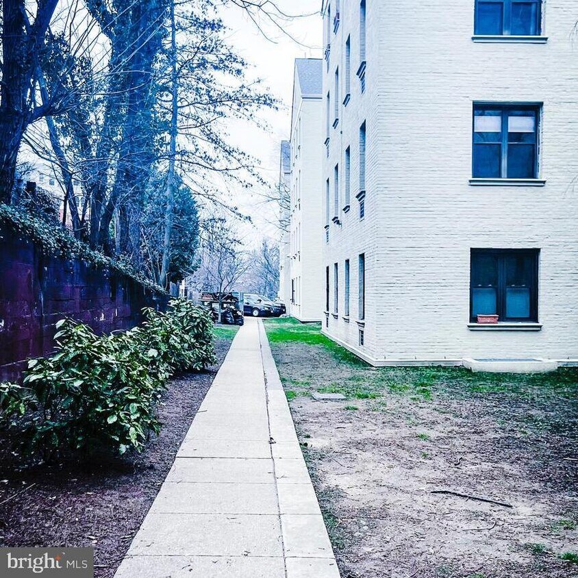 Primary Photo - 3100 Connecticut Ave NW