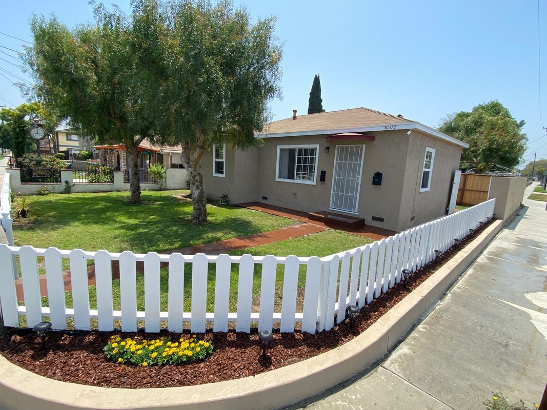 Foto principal - 8502 Rose St