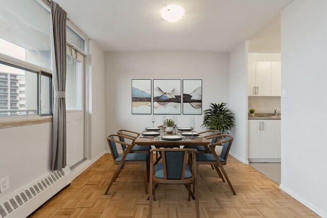 Photo du bâtiment - The Heartland Apartments