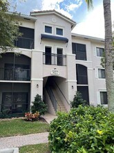 Building Photo - 3022 Alcazar Pl
