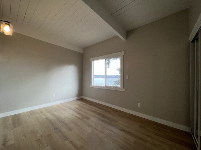 Foto del edificio - 820 S Summit Ave