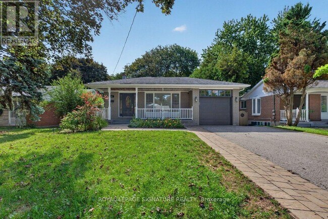 Building Photo - 242 Altamira Rd