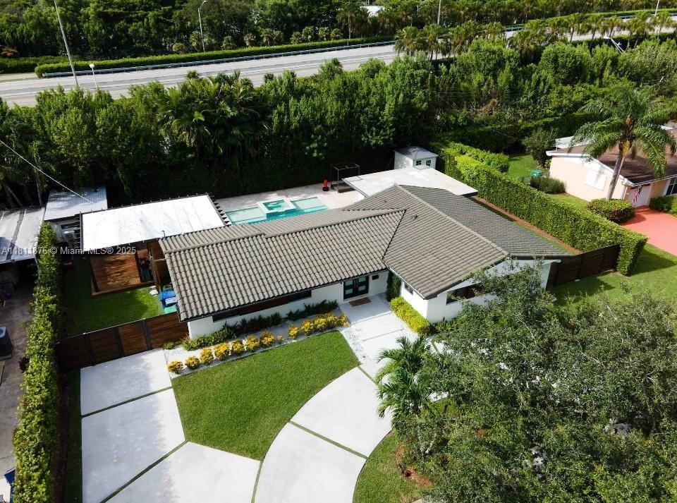 Foto principal - 8799 SW 80th St