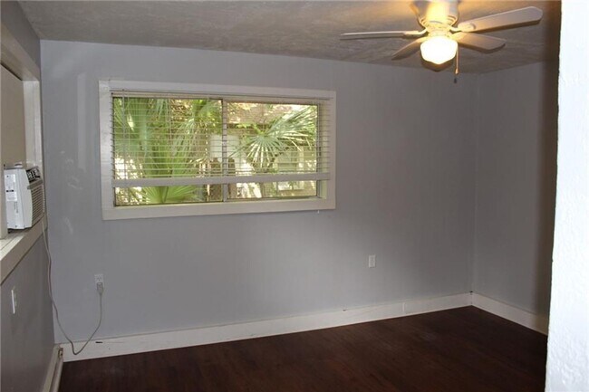 Foto del edificio - 4500 Avenue D