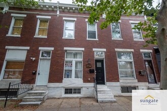 Building Photo - 442 N Linwood Ave