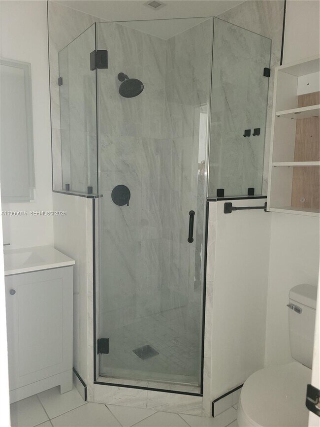 Building Photo - 2425 W 54th Pl