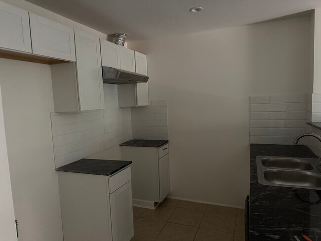 Foto del edificio - 536 Heritage Ct