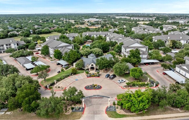 Building Photo - Red Stone Ranch