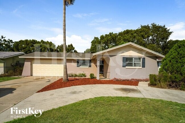 Building Photo - 8215 Winthrop Dr