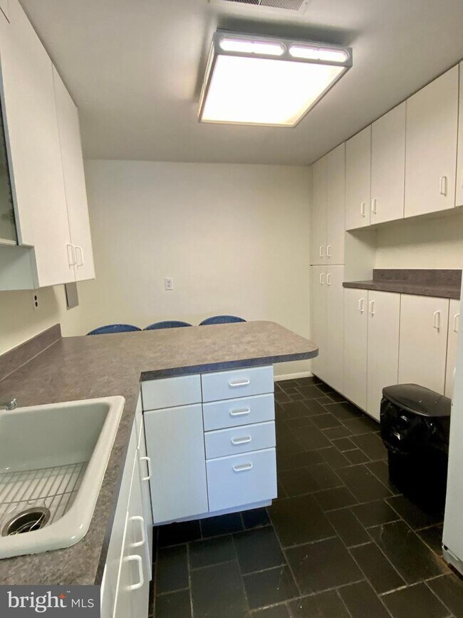 Foto del edificio - 5100 Convent Ln