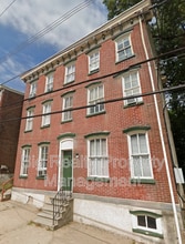 Building Photo - 123 New St
