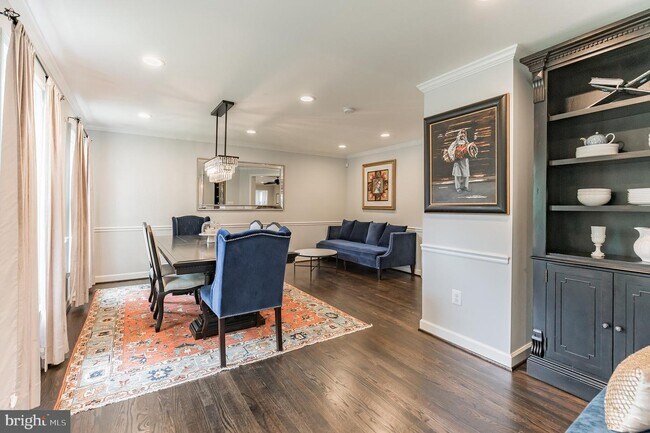 Foto del edificio - 9911 Barnsbury Ct