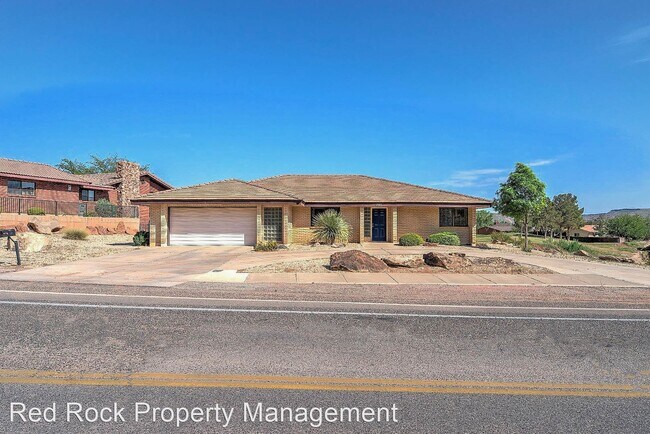 Building Photo - 3 br, 2 bath House - 1385 W Bloomington Dr...