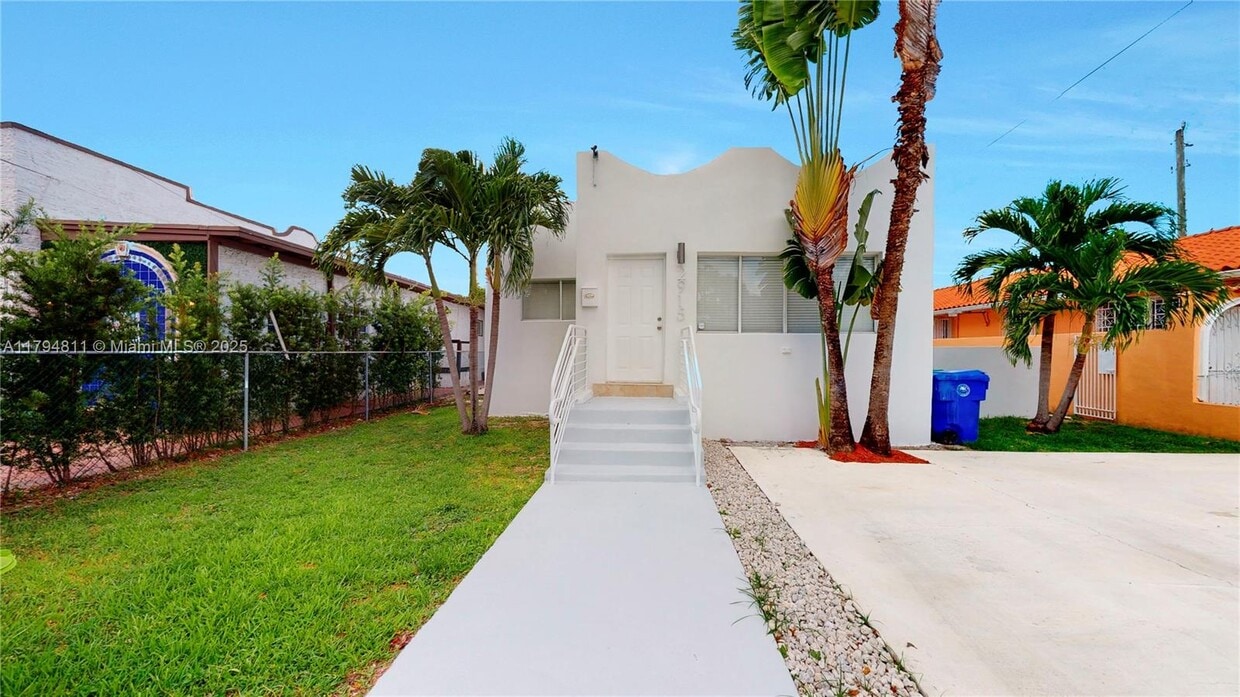 Primary Photo - 2915 SW 24 St