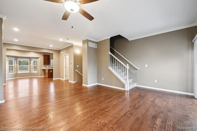 Foto del edificio - 22051 Parkview Dr