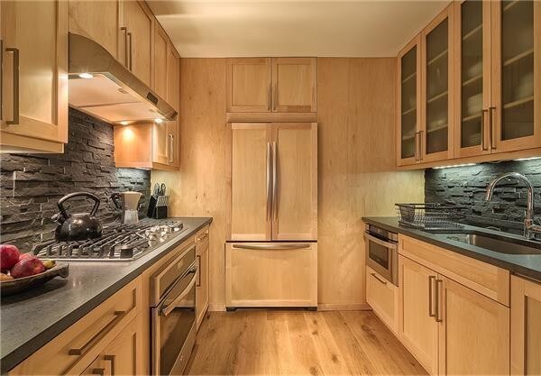 Primary Photo - 201 East 86th Street