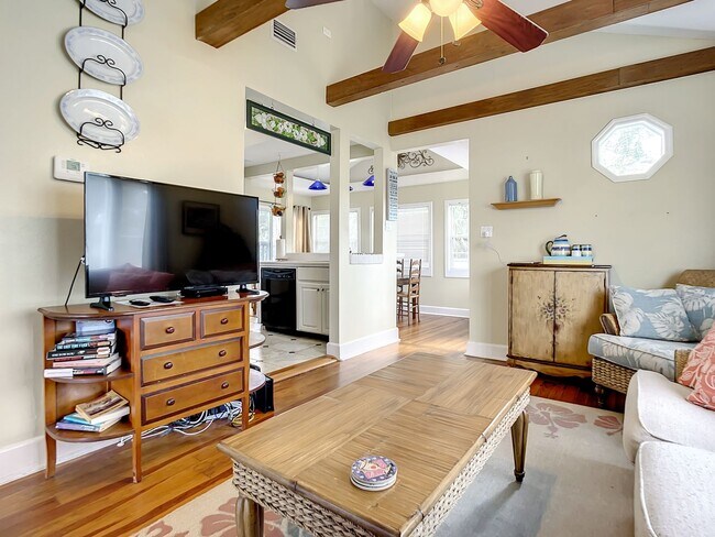 Foto del edificio - Charming Carriage House