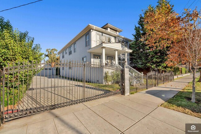 Foto del edificio - 114 N 17th St
