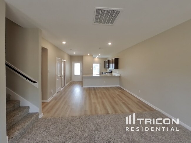 Building Photo - 1441 Palamedes Dr
